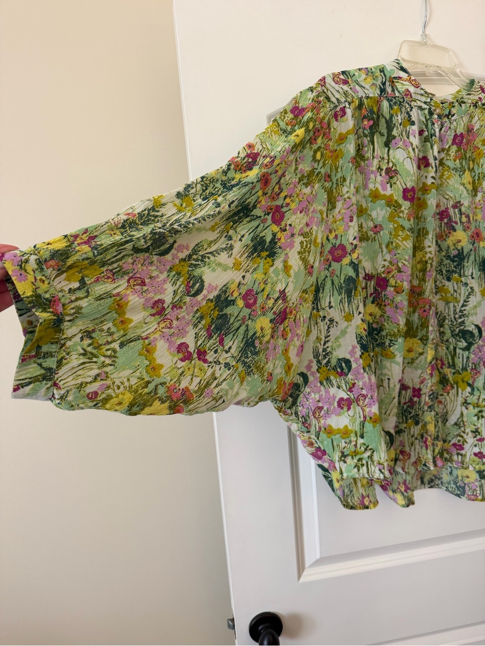 Pilcro Green Floral Button-Front Blouse - Picture 6 of 9